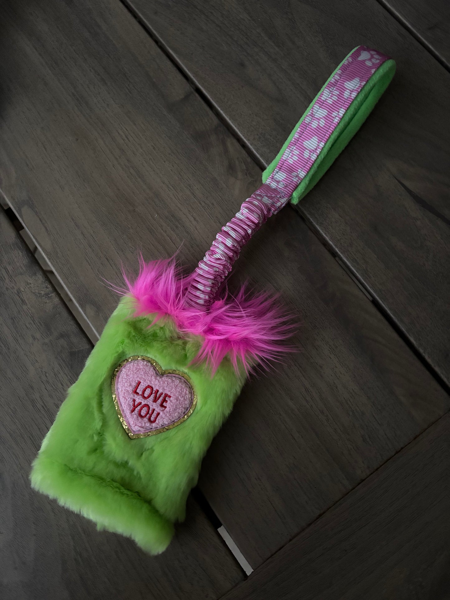 Valentine Faux Fur Tugs w Crackle