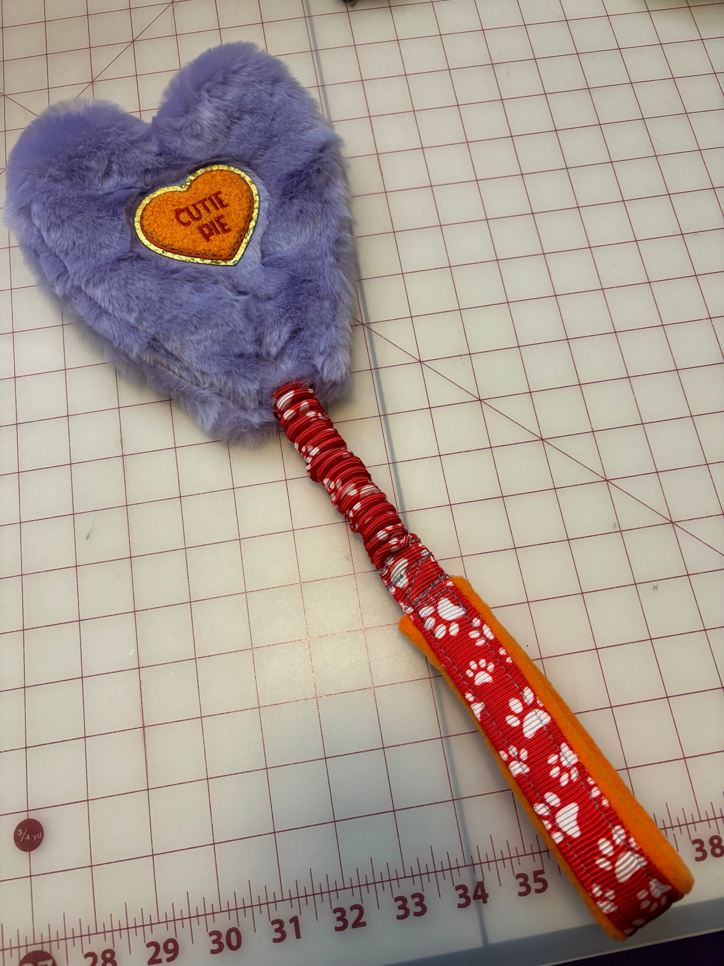 Valentine Faux Fur Tugs w Crackle