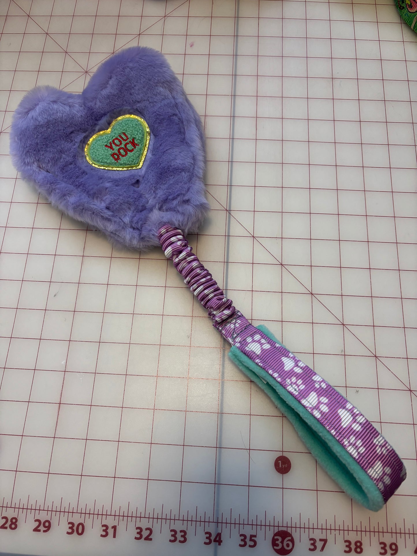 Valentine Faux Fur Tugs w Crackle