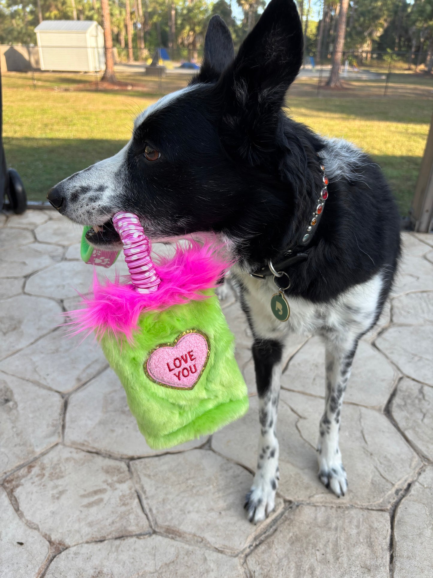 Valentine Faux Fur Tugs w Crackle