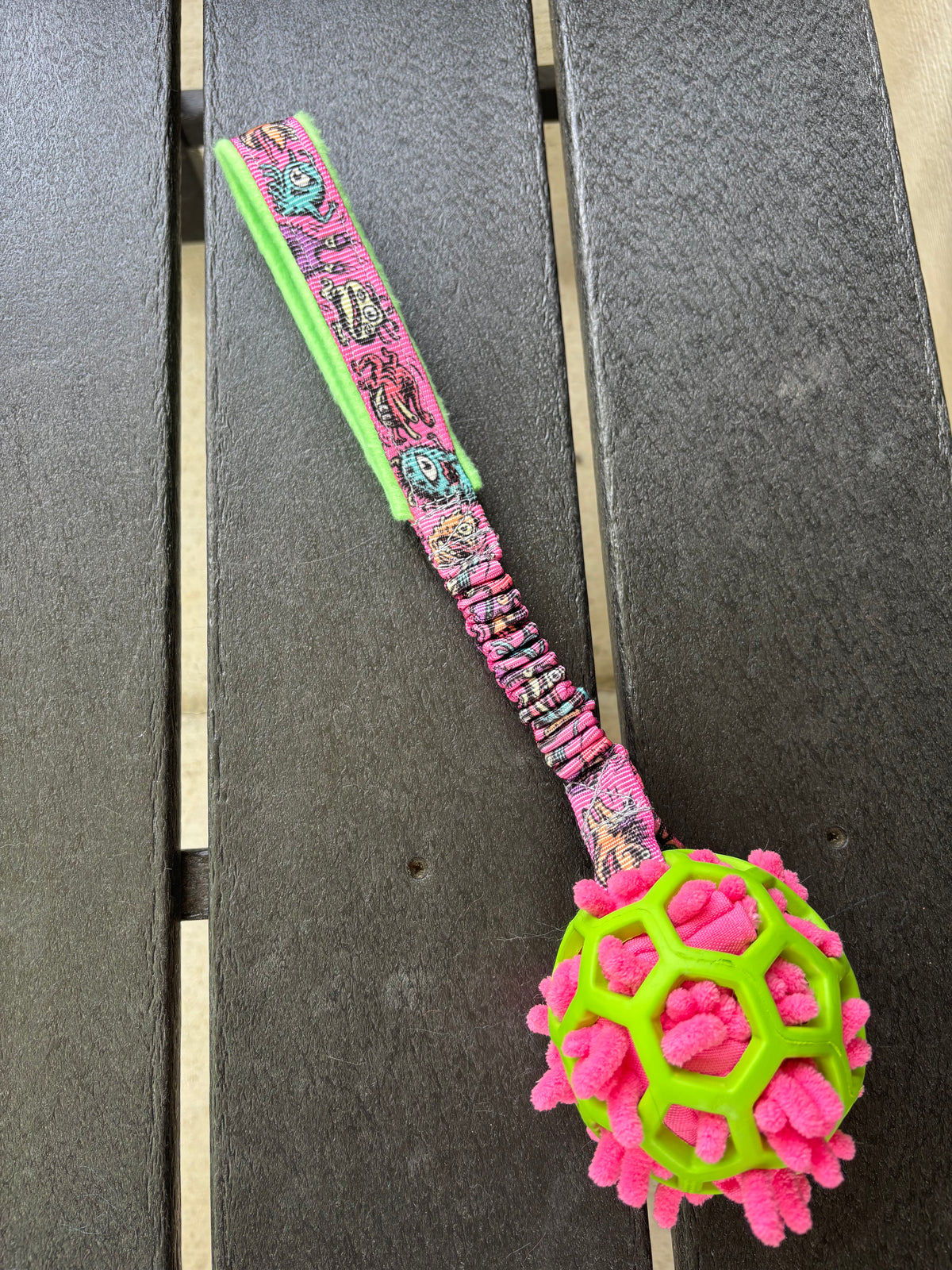 Seasonal Nubby Holee Roller Bungee